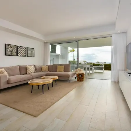 Luxury 2-bedroom Sea View In Casares Apartment