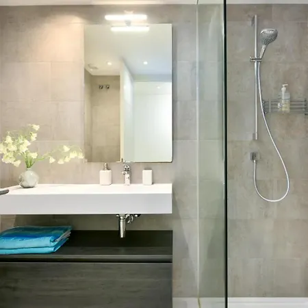 Luxury 2-bedroom Sea View In Casares